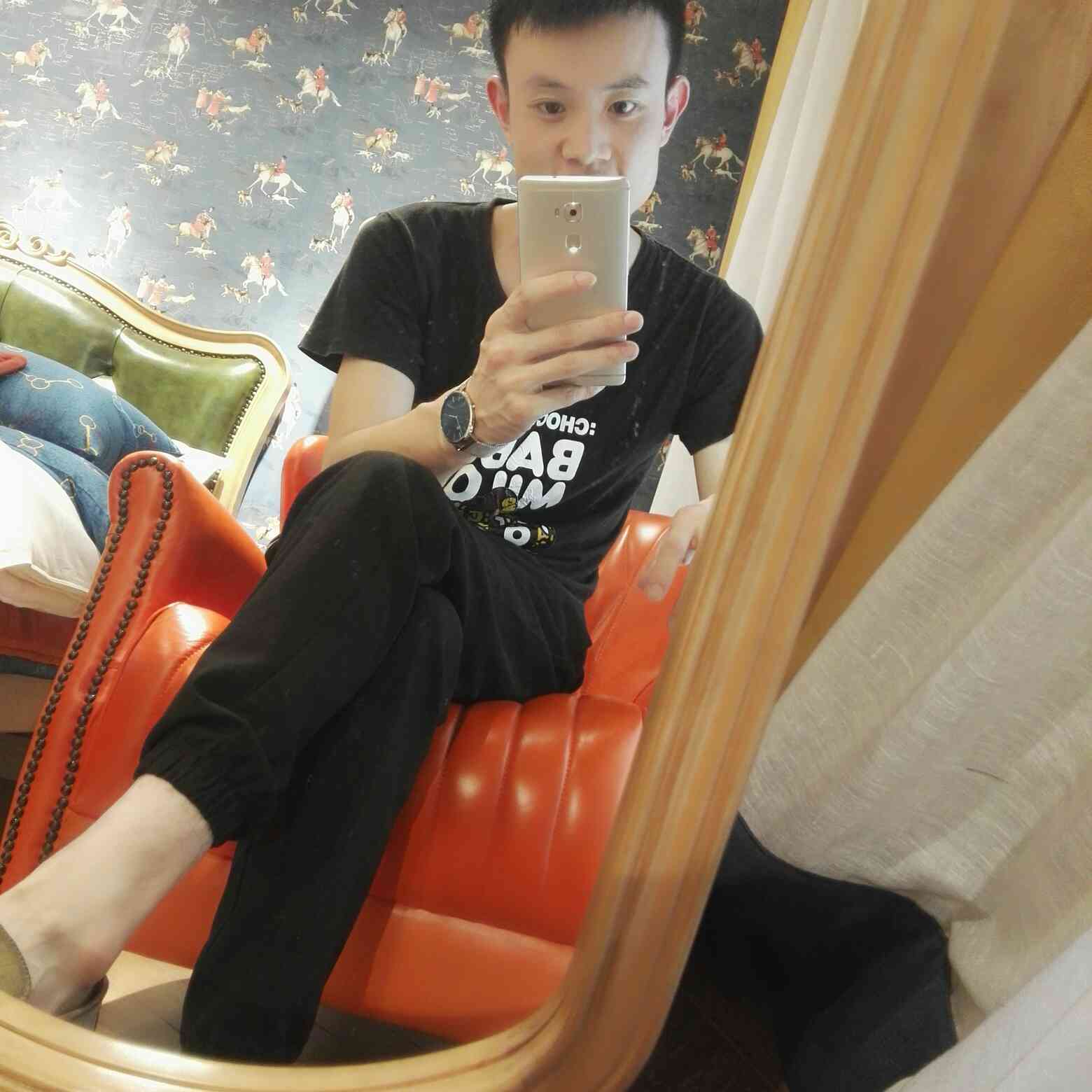 七彩人生家具有限公司