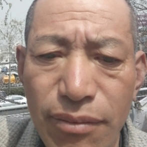 刷墙打隔断改水改电专业做防水木工全活