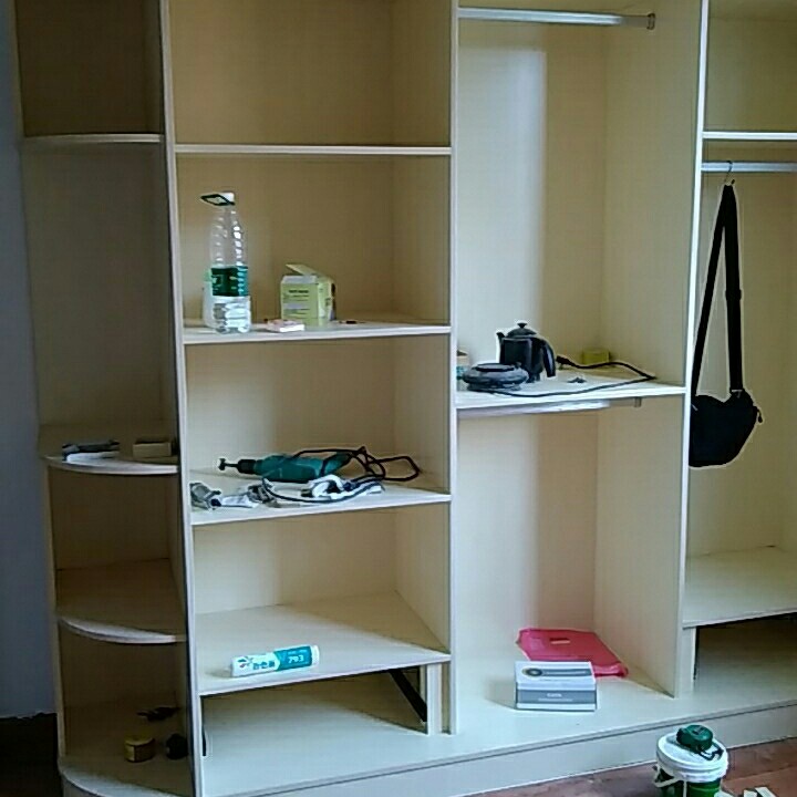 18cm直经，24cm厚外墙开孔，红砖墙