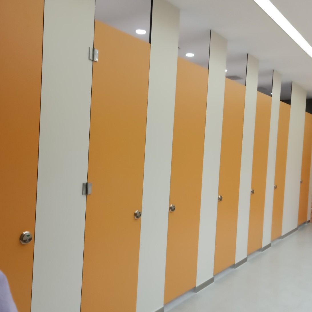 卫生间隔断移门淋浴房