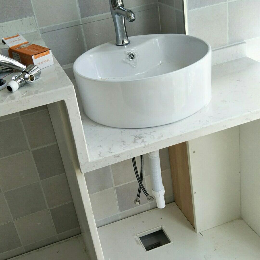 开锁，换锁，智能锁安装，疏通下水道，水路，电路，暖气管道安装维修，侧漏，联系电话，13032920944