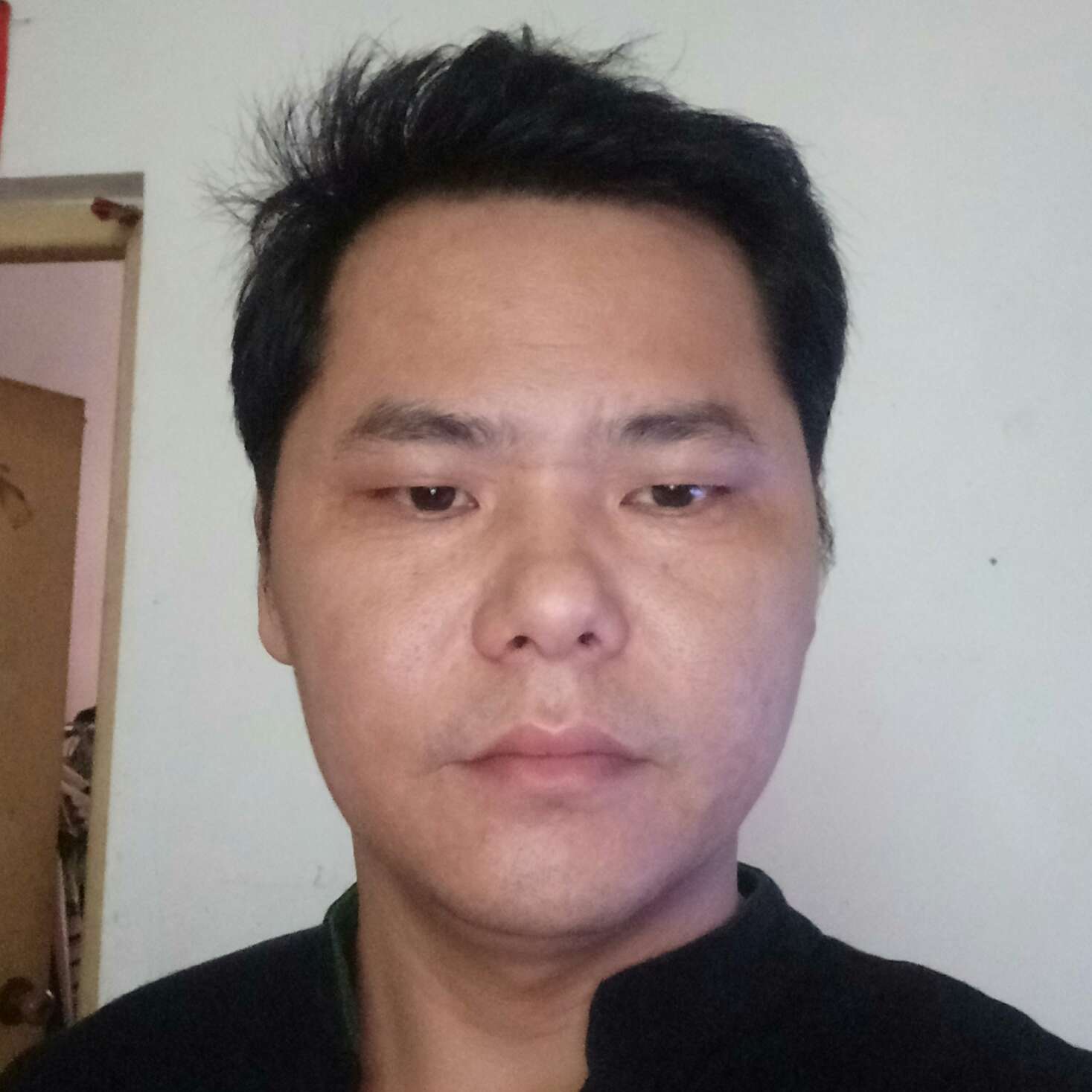 淋浴门安装瓷砖美缝肇庆卫浴安装卫浴马桶维修