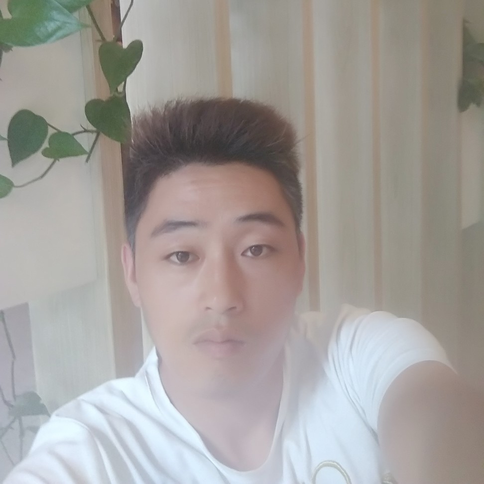 家具贴膜，建筑玻璃贴膜，隔热膜，磨砂膜，汽车贴膜，沙发地毯床垫窗帘清洗保养！