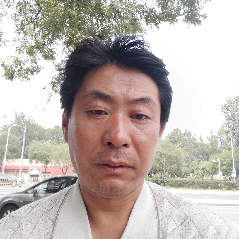 贴砖刷墙漆