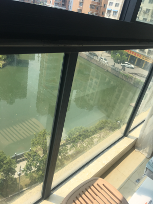 玻璃