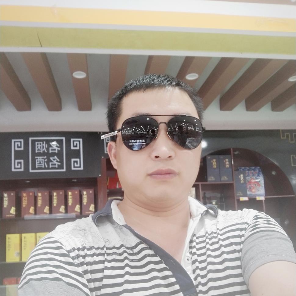 踢脚线安装