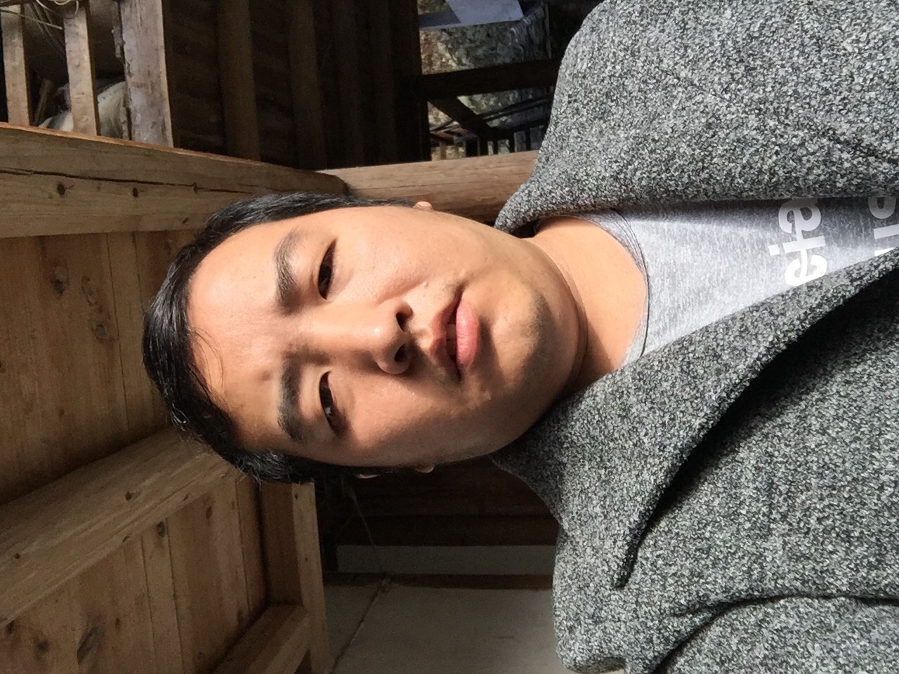 无任何