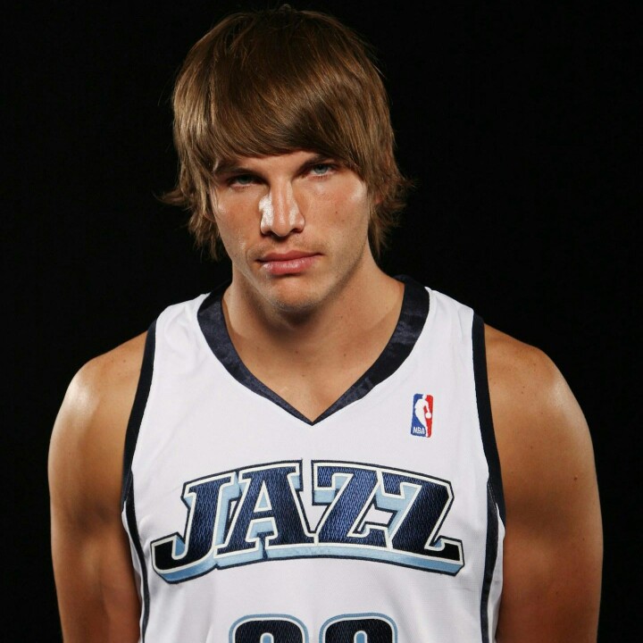 水电安装维修晾衣架安装卫浴安装灯具安装