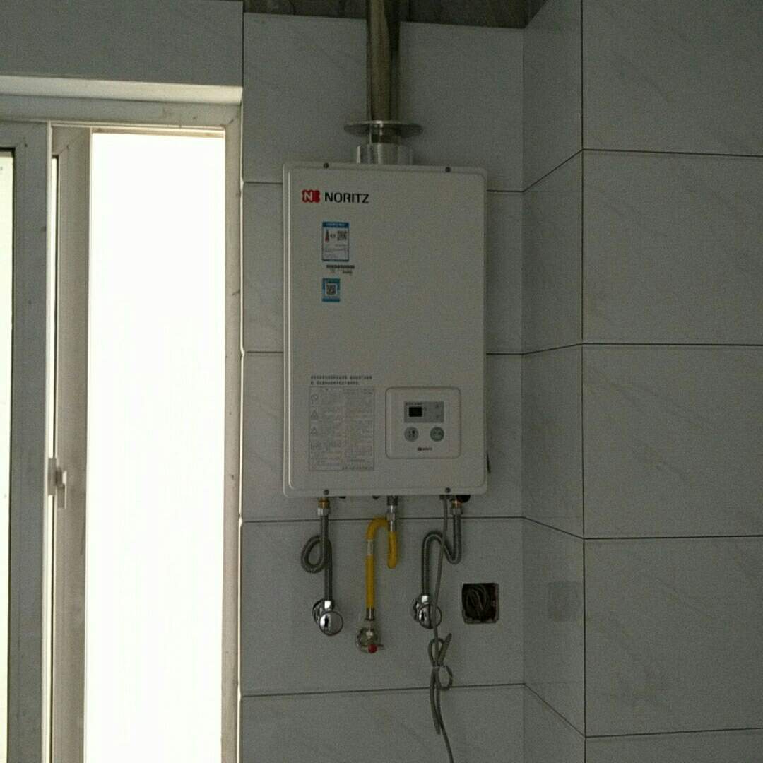 热水器油烟机热水器