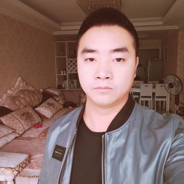 卫浴灯具安装