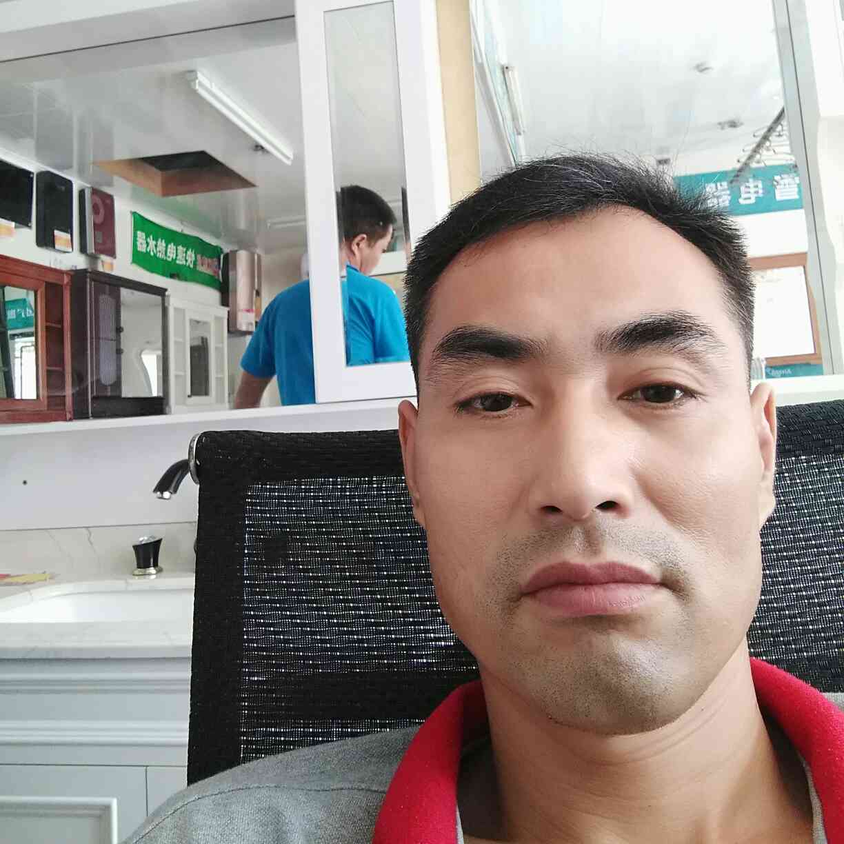 厨卫安装，马桶，晾衣架