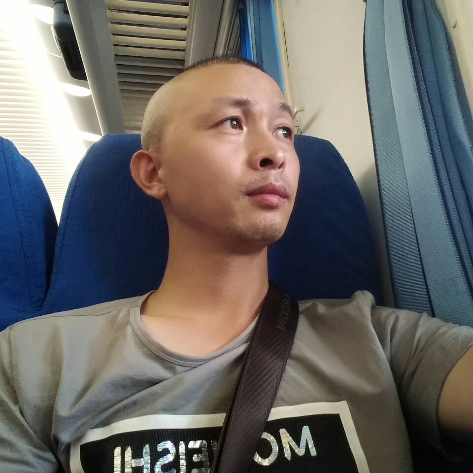 木皮油漆修补搬家货运木雕损坏修补门窗安装