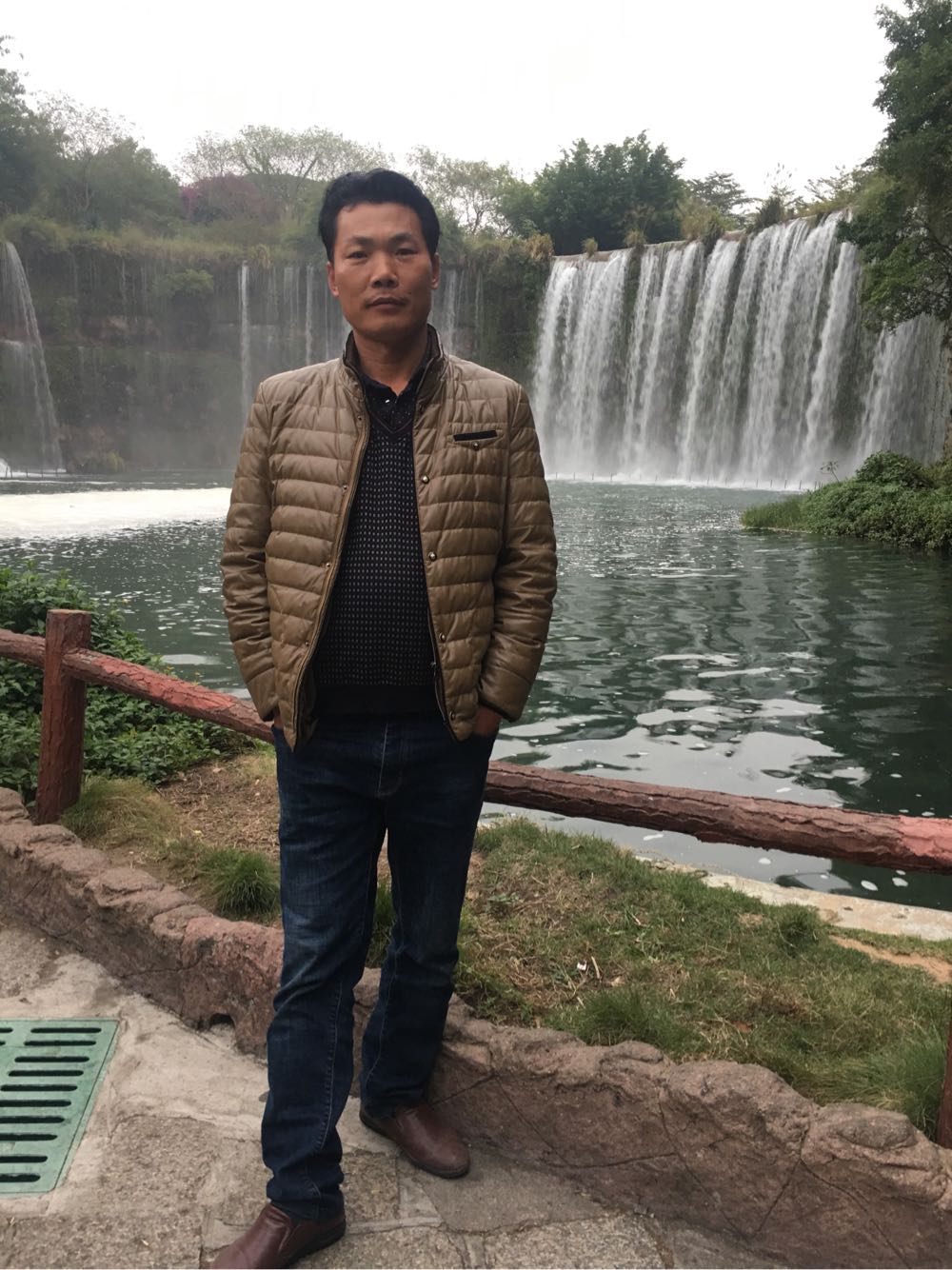 土建砌墙铺贴批灰打墙