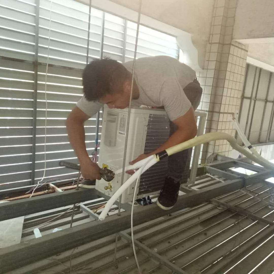 空调维修搬家维修空调加氨