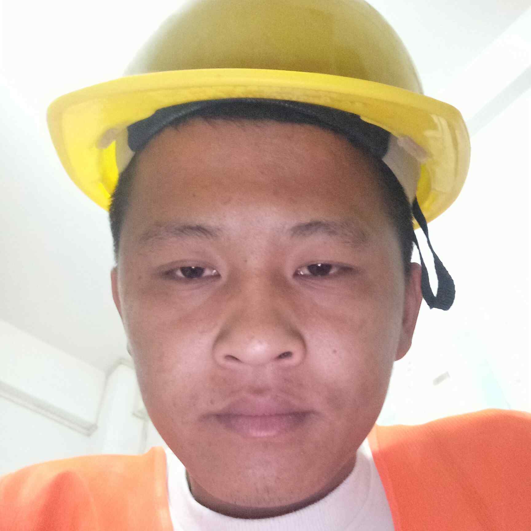 安装厨柜安装衣柜装修木地板