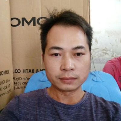 卫浴灯具安装