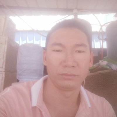 铲车
