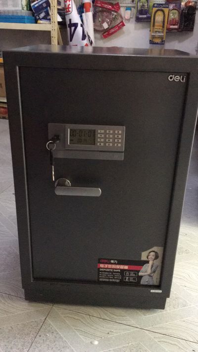 开锁。换锁。安装指纹锁。一条龙