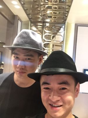 安装灯具