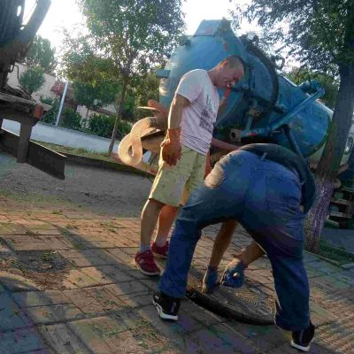 潜水作业13520227028