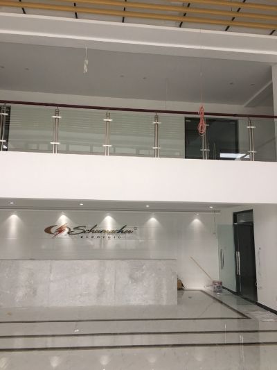 安装师傅扶手栏杆