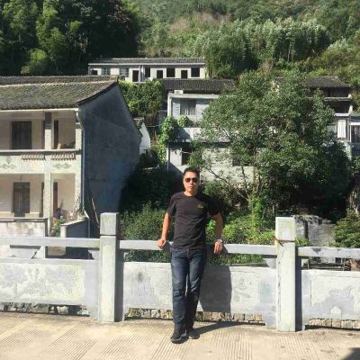 儿童桌椅安装驾驶员