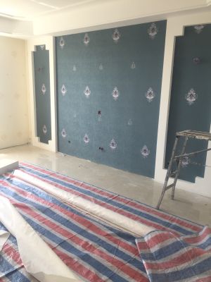 贴墙纸墙布