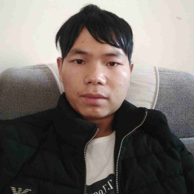 出售各种松木床，高低床，橡木衣等，柜欢迎订购，订购热线15288000752