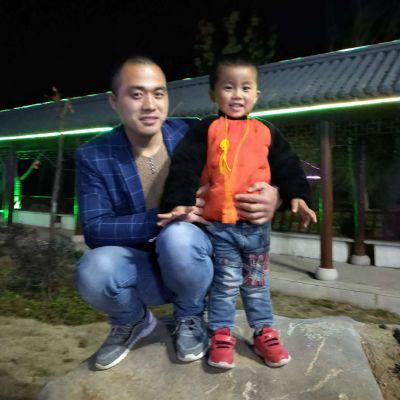 家装油漆工做乳胶漆