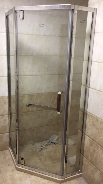 海宁，桐乡，临平，专业安装淋浴房，中空门，傢俱门，卫浴门，有货车可带货！