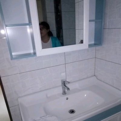 晾衣架卫浴类锁类，卫浴类