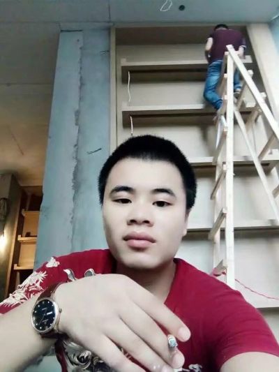 刮腻子墙纸刮腻子