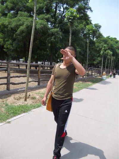勤杂工