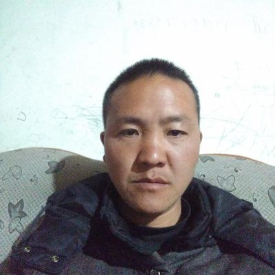 安装窗帘衣架安窗帘晾衣架