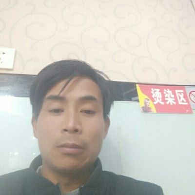 刮腻子瓦工