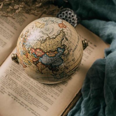 专业窗帘安装贴壁画