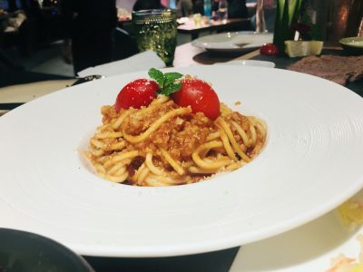 餐饮