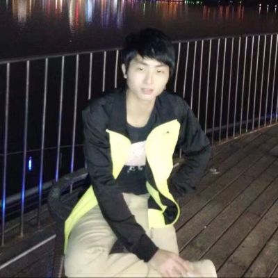 木门安装安装强化地板安装踢脚线