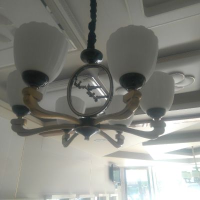安装维修灯具