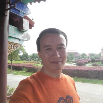 安装厨房电器热水器油烟机