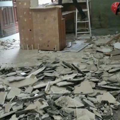 敲墙拆旧