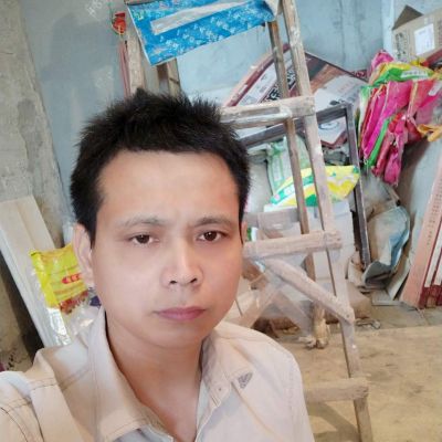 贴瓷砖地板
