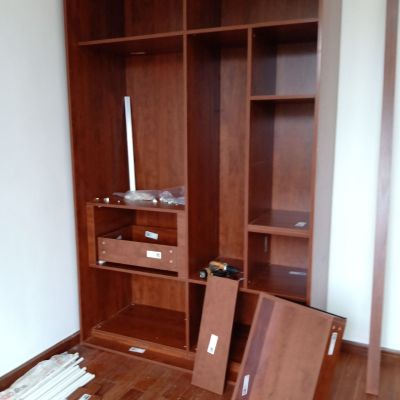 家具安装师傅组装安装家具