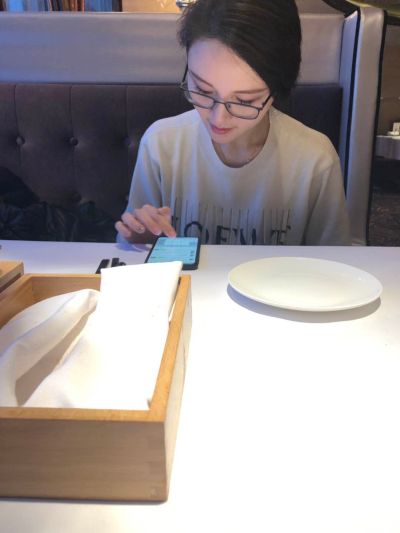 舞蹈唱歌
