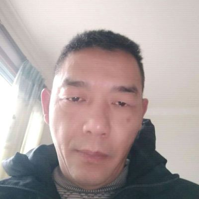 安装师窗帘晾衣架