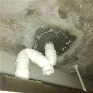 专业修防水，室内阳台，卫生间，楼顶防水各种，，，