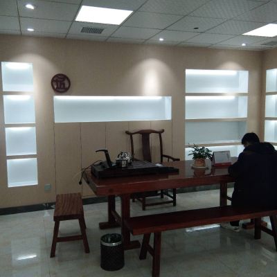 滚墙漆喷漆