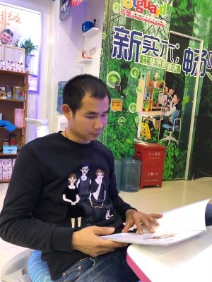 儿童学习桌学习桌椅安装