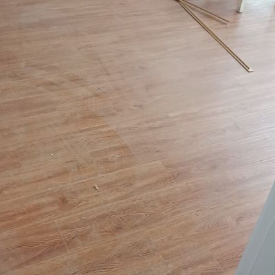 地板水电安装地板安装