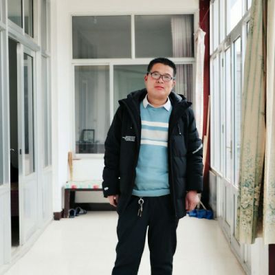 装修木工瓦工